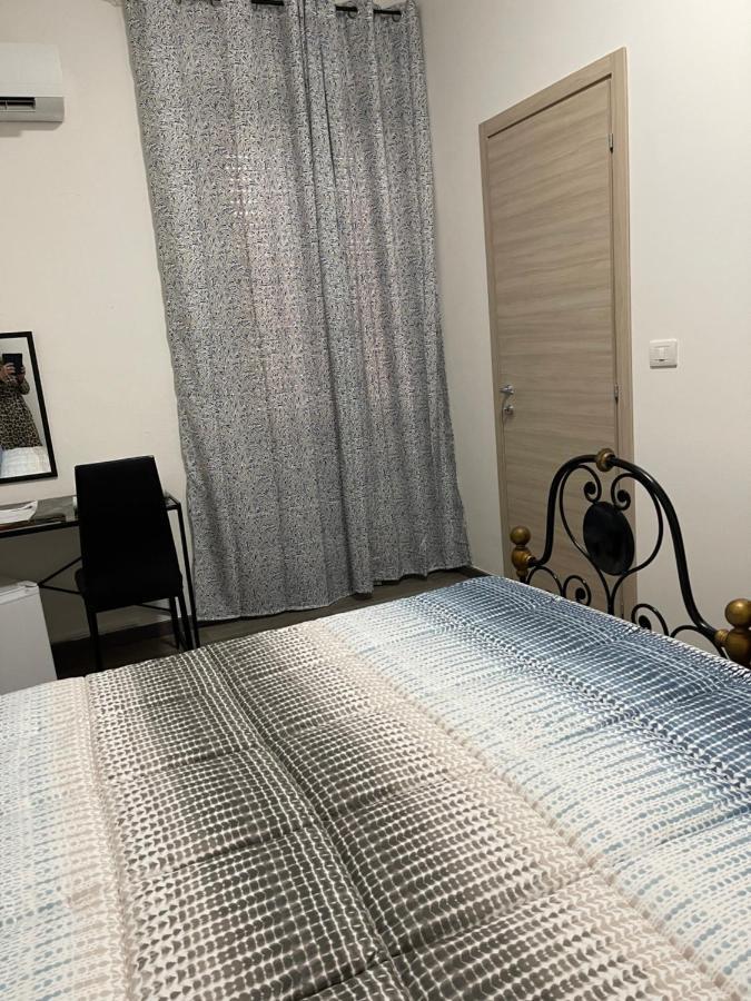 Hotel In The World à Alghero Extérieur photo